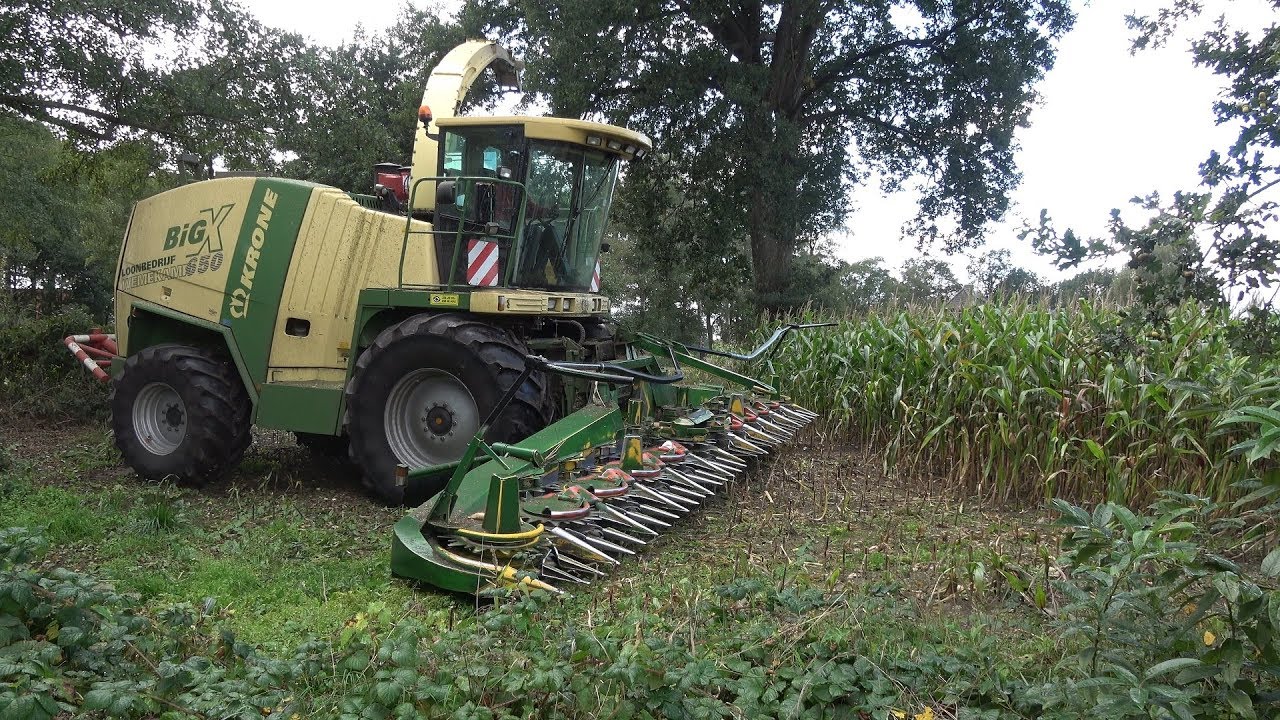 Loonbedrijf Wemekamp met Krone BigX 650 12 rijer + John Deere 6210R en 7930 in de mais (2018)