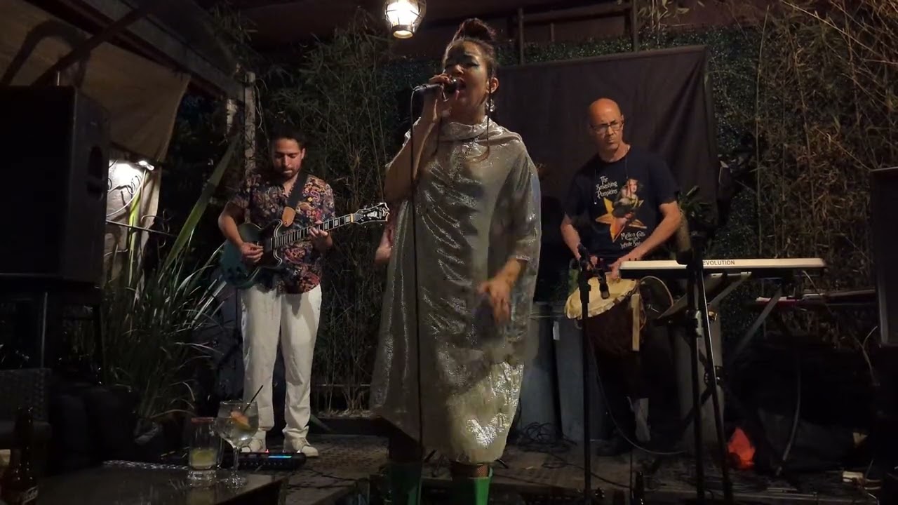 Björk - Hyperballad @ZairaFrancoTumbala 