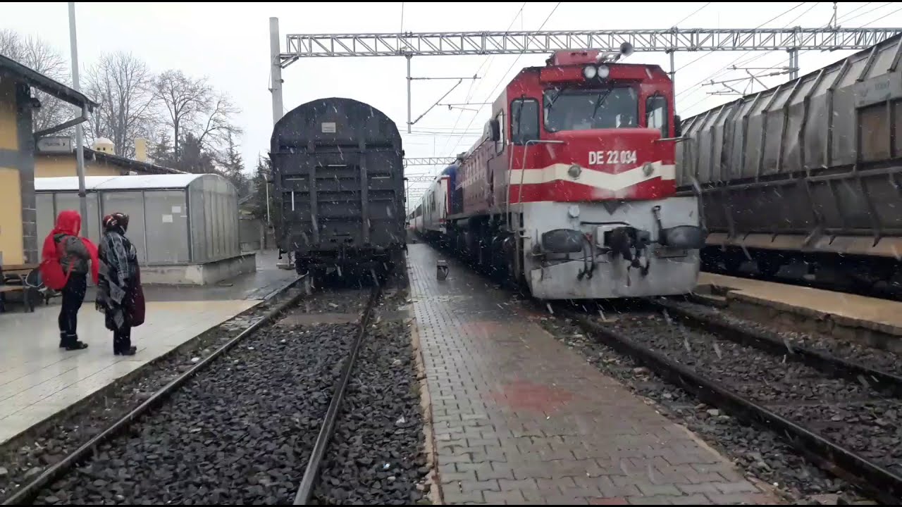 Erciyes Ekspresi ile Niğde-Ulukışla arası karlı yollar & TCDD DE 22034