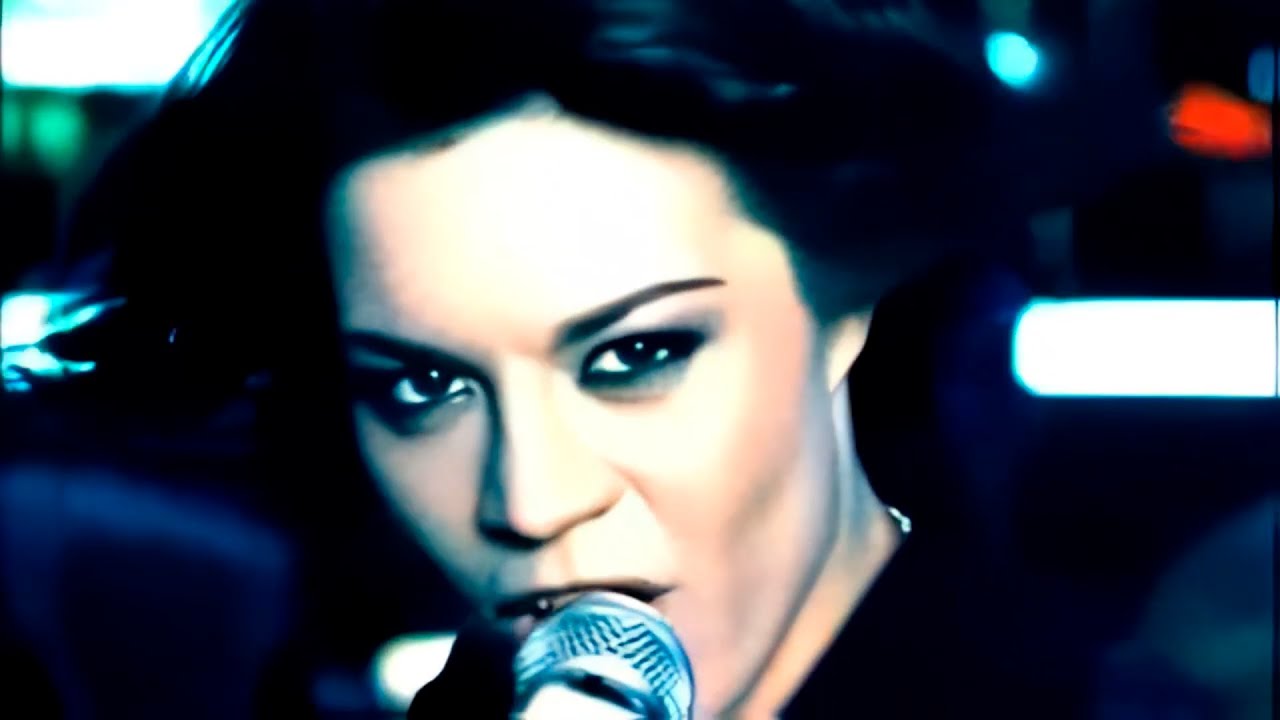 Ainhoa - El amor me está llamando - Video Oficial + Calidad (20 aniversario)