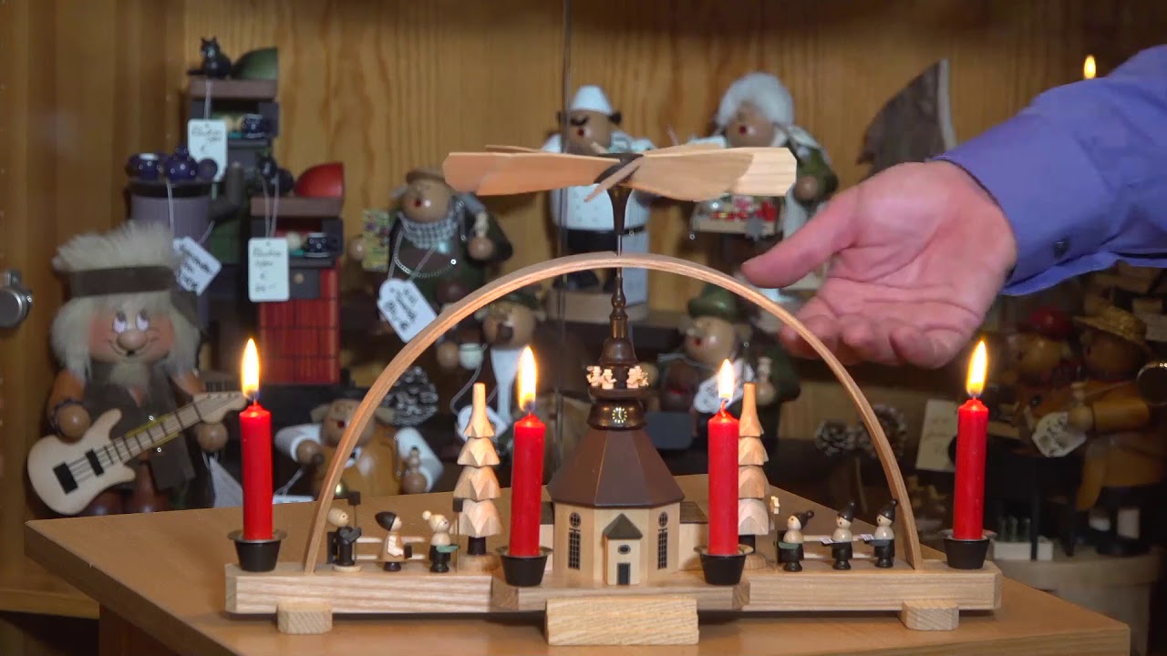 Schwibbogenpyramide Seiffener Bergkirche - Erzgebirgische Volkskunst