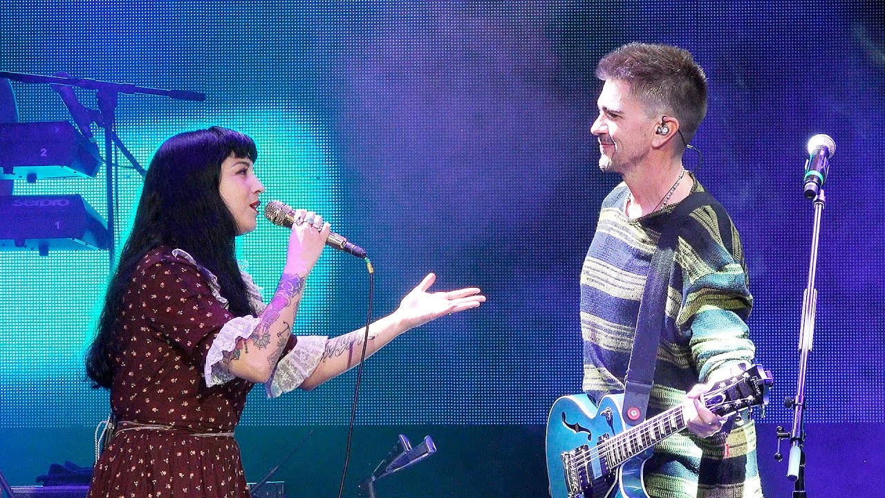 Juanes y Mon Laferte Fotografía | Fans Choice Awards® | Premios de Música | Presea Oficial