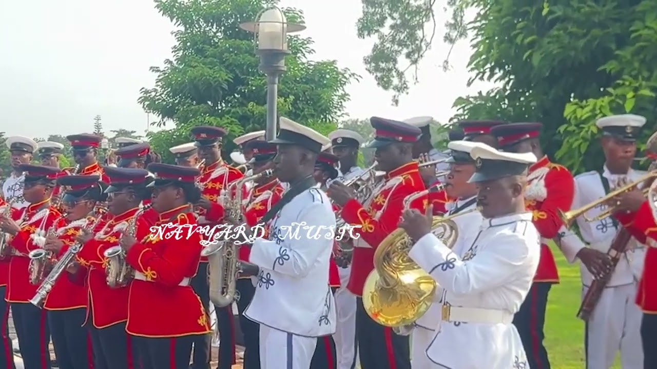GHANA ARMED FORCES GUARD CHANGING!!