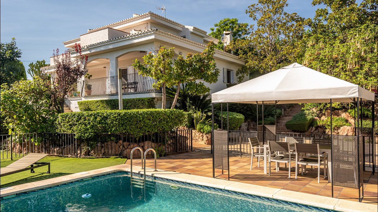 Beautiful Mediterranean house in Los Monasterios