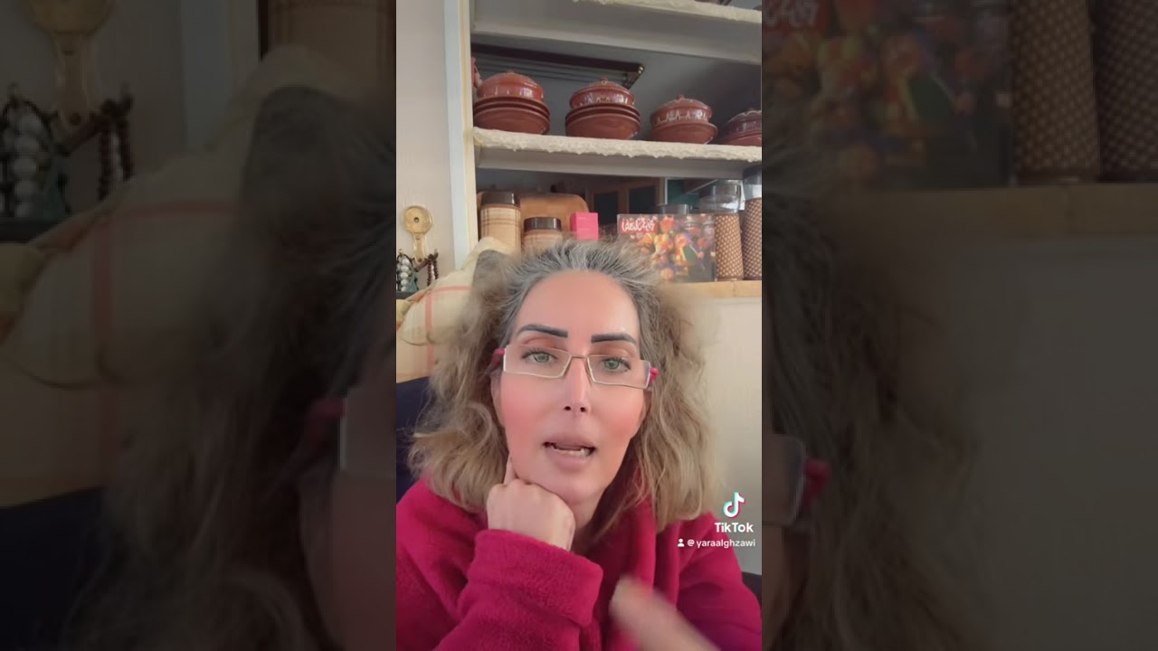 عادات دخيلة على وطننا في مواقع التواصل الاجتماعي 