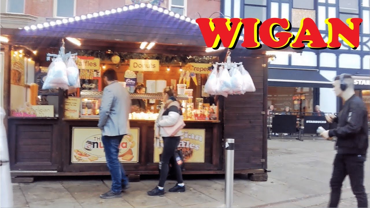 WIGAN TOWN CENTRE CHRISTMAS Walk 🏴󠁧󠁢󠁥󠁮󠁧󠁿 Greater Manchester, England, UK