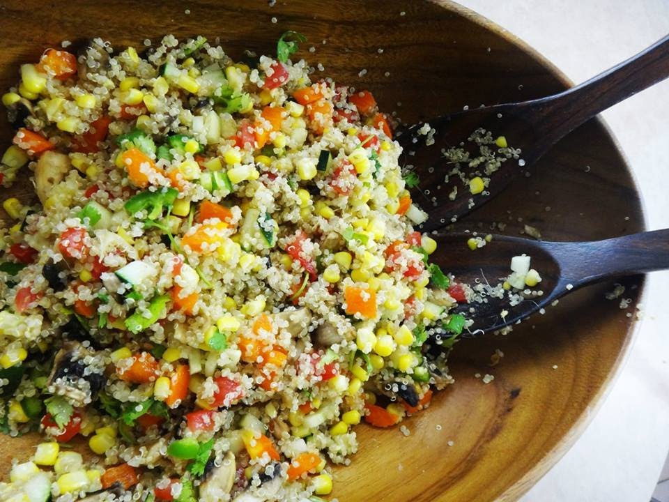 Ensalada de QUINOA con aderezo cítrico.