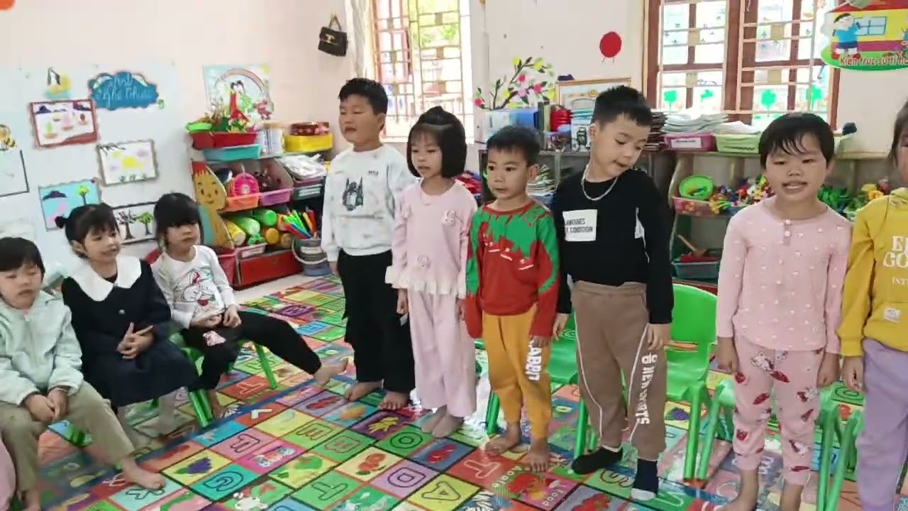 Bai Tho Chu bo Doi Hanh Quan Trong Mua 