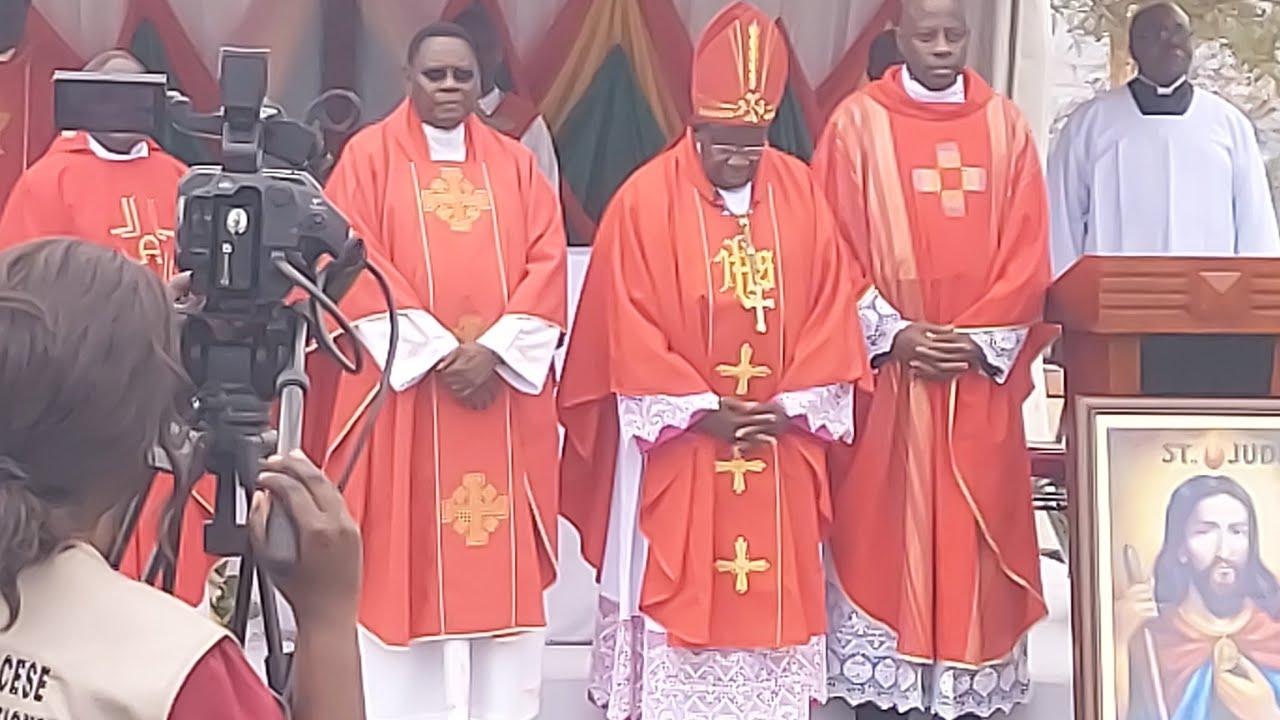 ST JUDE THADDEUS  ANNIVERSARY// ENTRY PROCCESSION// BISHOP MARK KIDIMA//UGANDA.