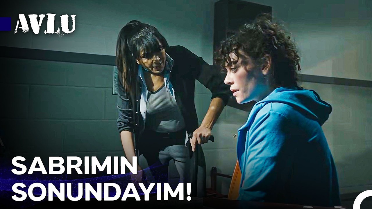 Sana Özel Eğlence Organize Ettim! - Avlu