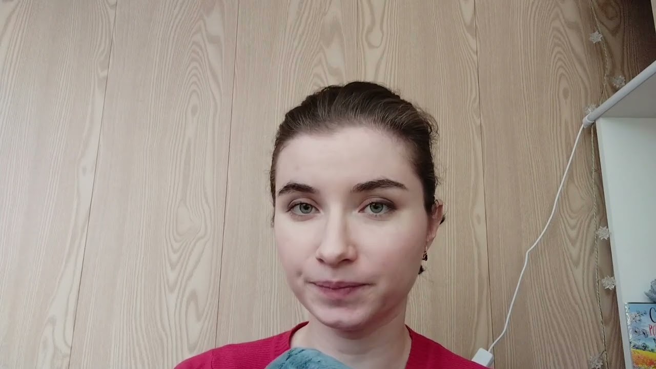 Vlog in English. Present Simple only!