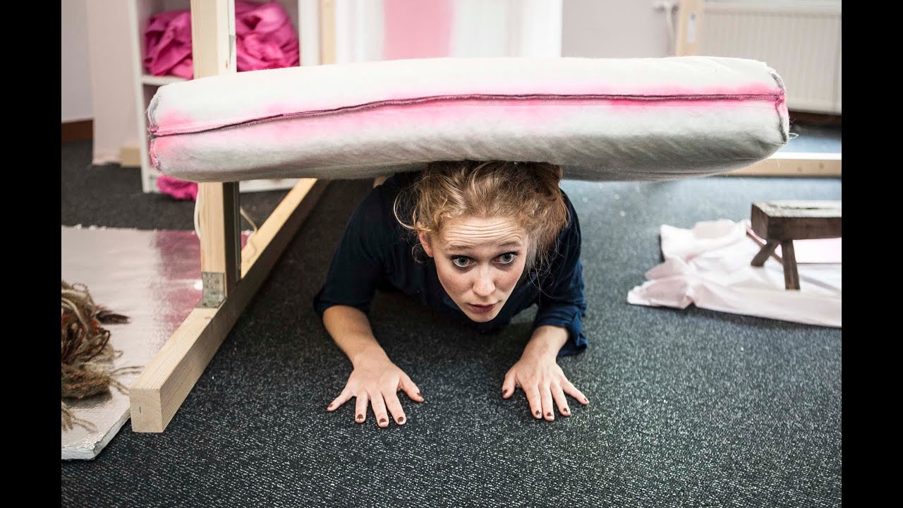 Emmeline de Mooij, Lu Kemp en Imogen Knight - In Holland Staat een Huis