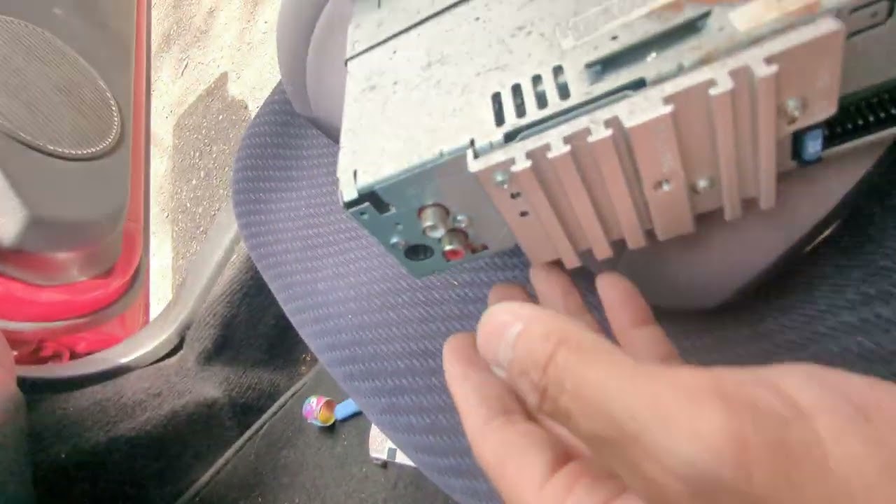 Removing Del Sol centre console and radio
