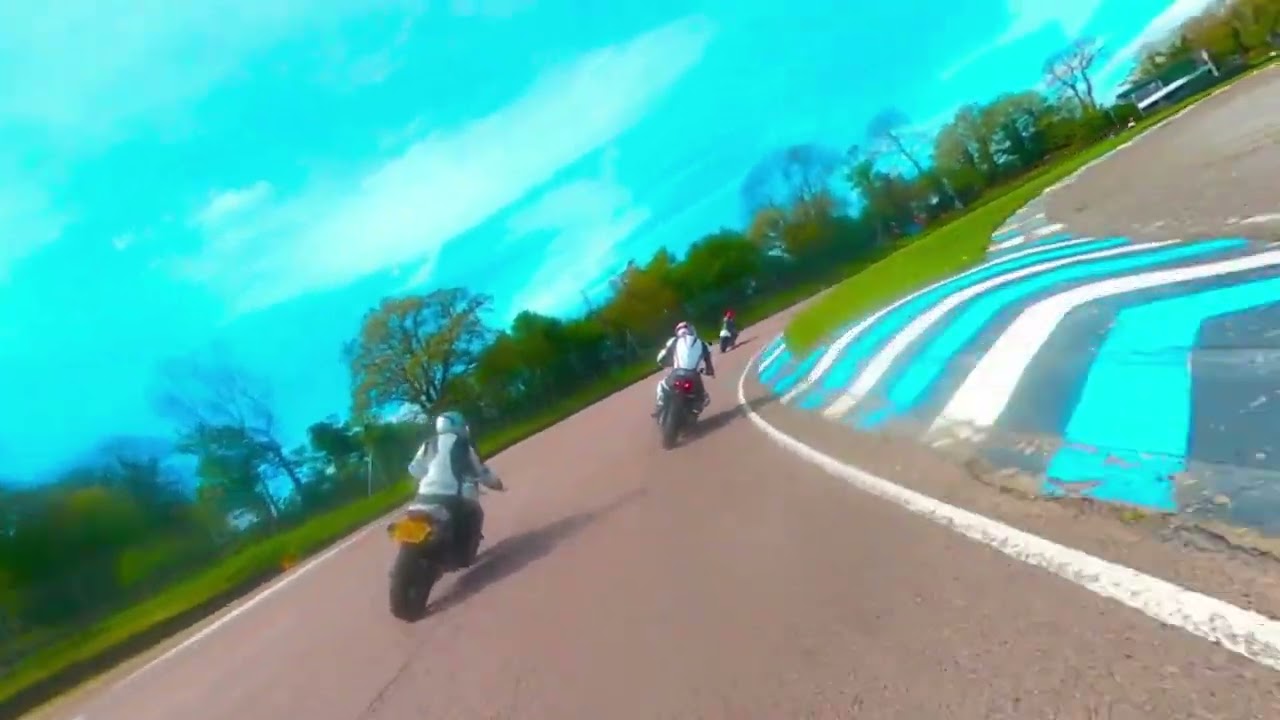Lydden Hill Novice Group Second Session 04/05/2024 CBR1000rr 2017 (my first Track day)