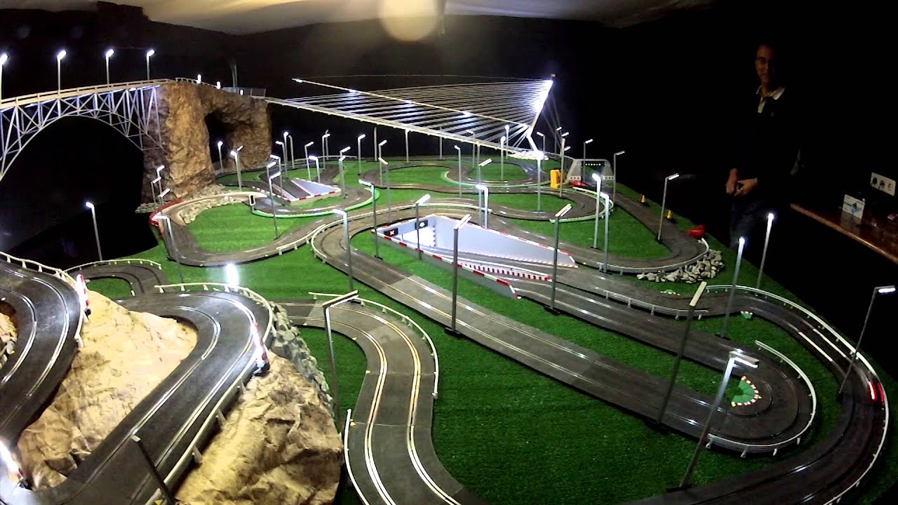 CIRCUITO SCALEXTRIC ILUMINADO - EL VIDEO
