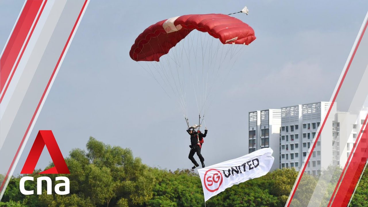 NDP 2020: Red Lions salute frontline workers, landing near hospitals in Jurong and Sengkang