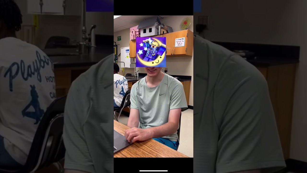 POTEMER FACE REVEAL #shorts #potemer #jail #roblox #predator