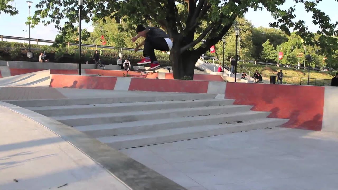 Paines Park - Maurio McCoy Skateboarding At The New Paines Park In Philly Emerge Movement