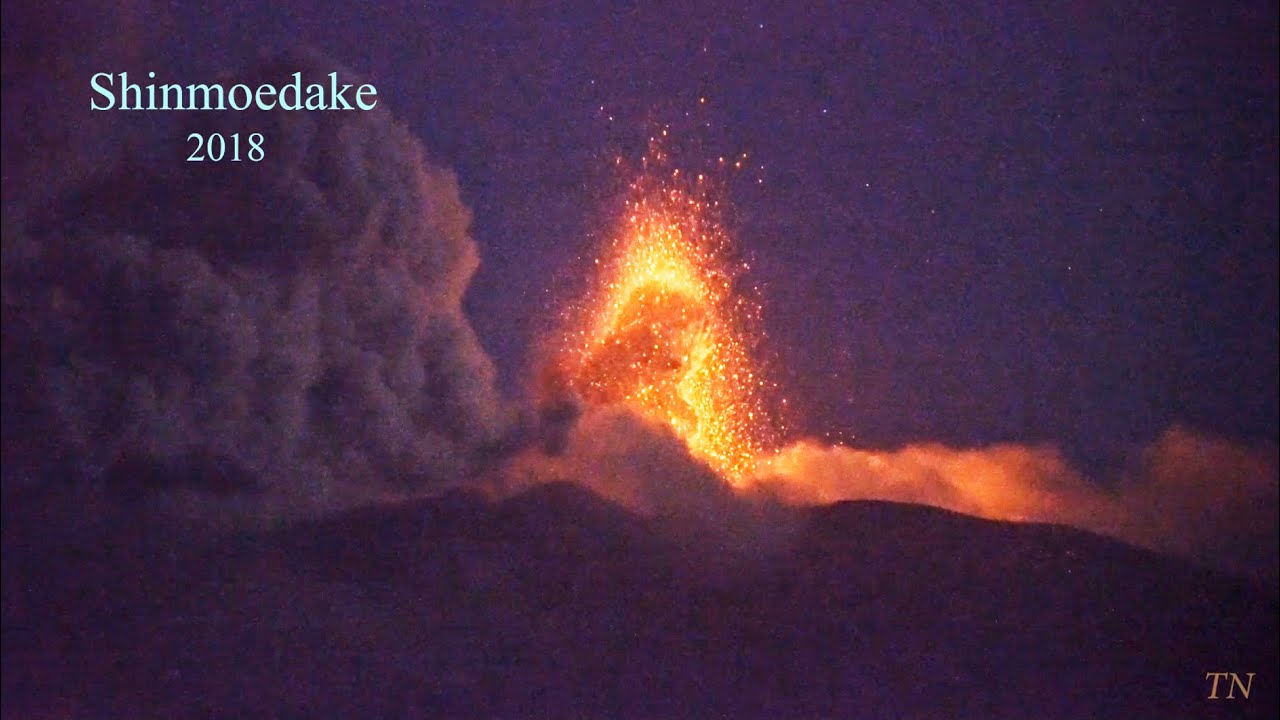 Eruption of Shinmoedake in 2018.  新燃岳の連続的噴火
