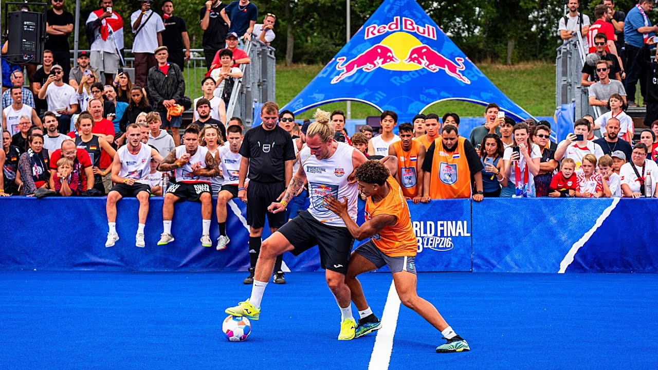 Netherlands vs FC Red Bull Salzburg - Semi Final Red Bull Four 2 Score World Final - Seven Futsal