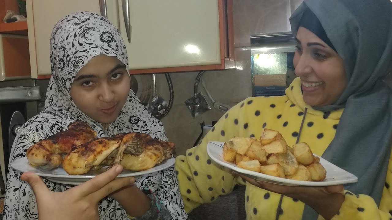لما جارتك تشم ريحه اكلك وتجيلك😂😂وجبه غدا سريعه وتحفه ومفاجاء اخر الفيديو