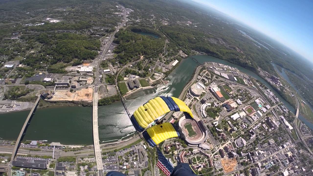 Leap Frogs Jump into Neyland Stadium (3)