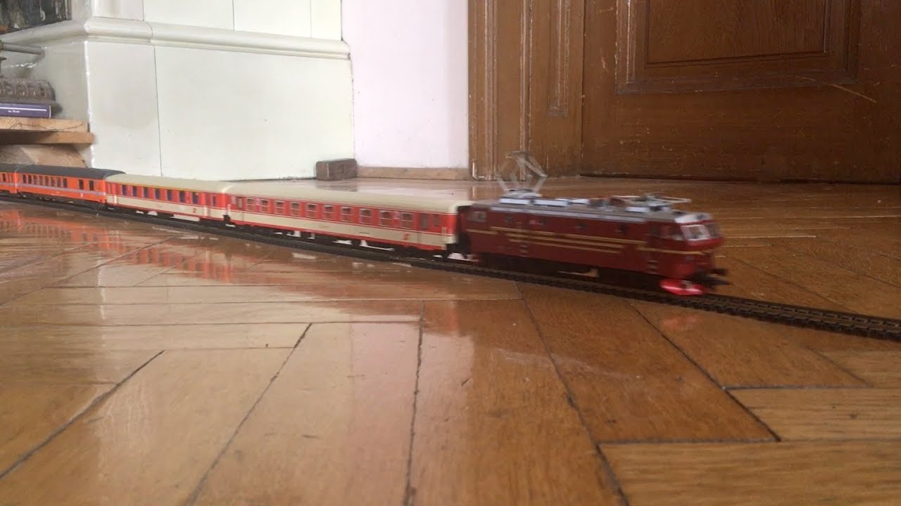 ÖBB D 468 bzw. 469 "Arlberg-Express" mit NSB- und SBB-Loks