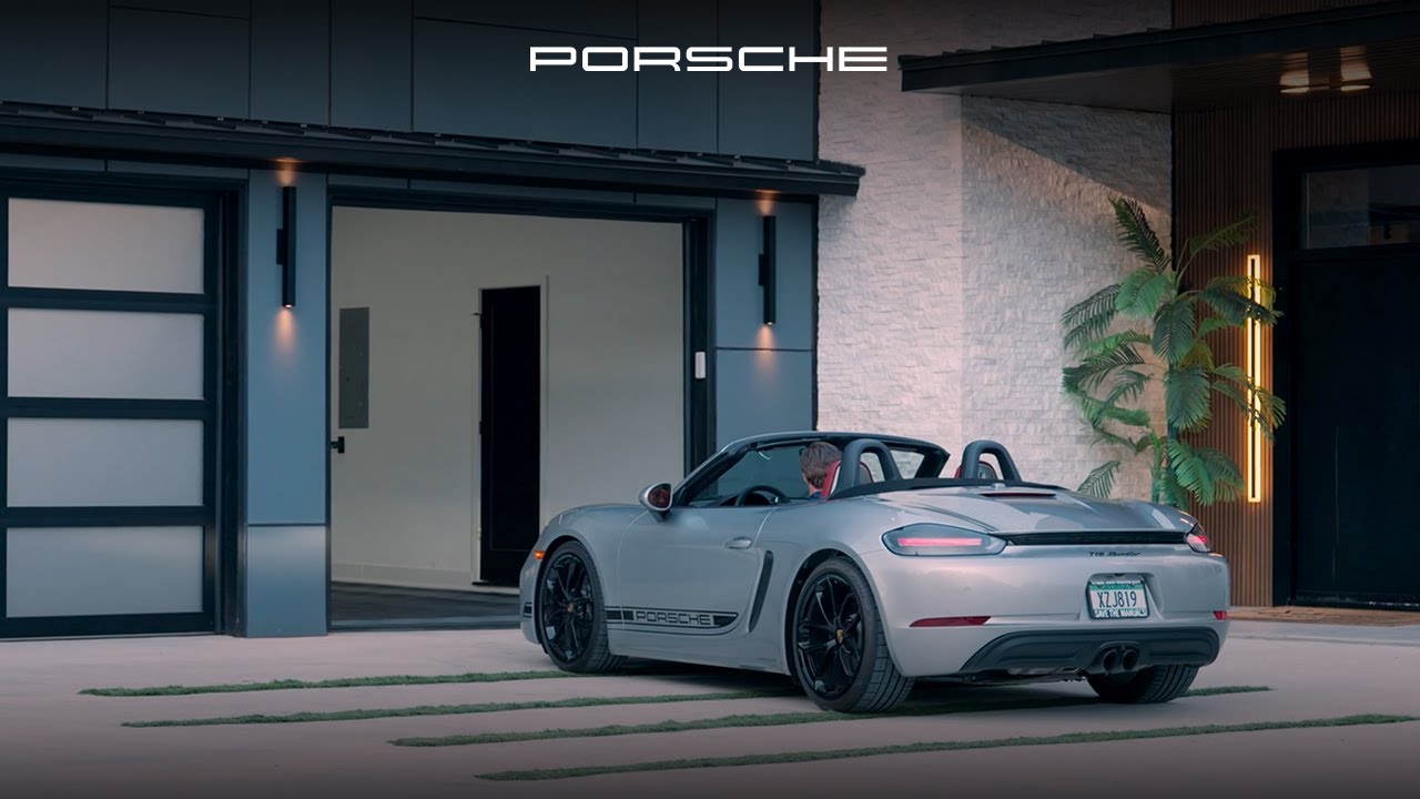 Know Your Porsche | How to Program Homelink in a 2024 Porsche 718 | 718 Tutorial