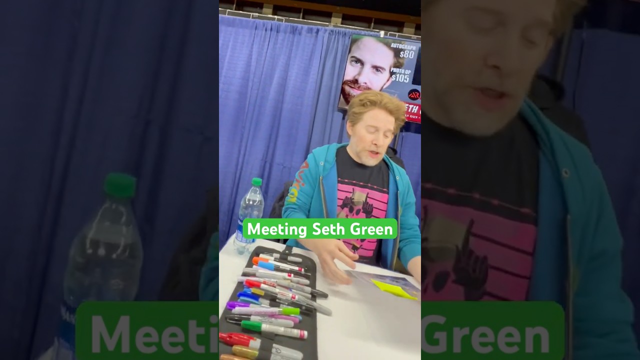 Meeting Seth Green #shorts #sethgreen #familyguy #chrisgriffin #comiccon #austinpowers #petergriffin