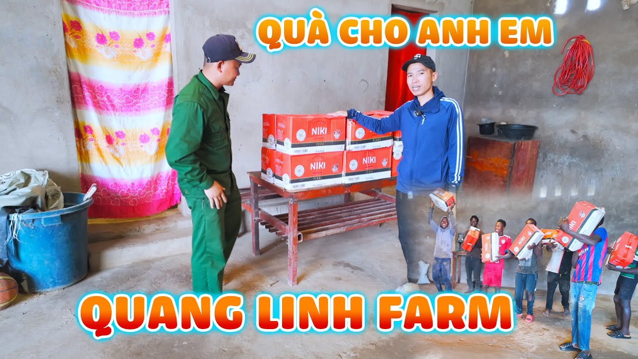 Quanglinhvlogs || M&oacute;n Qu&agrave; Bất Ngờ Của Tony Qu&yacute; D&agrave;nh Cho Anh Em Quang Linh Farm.