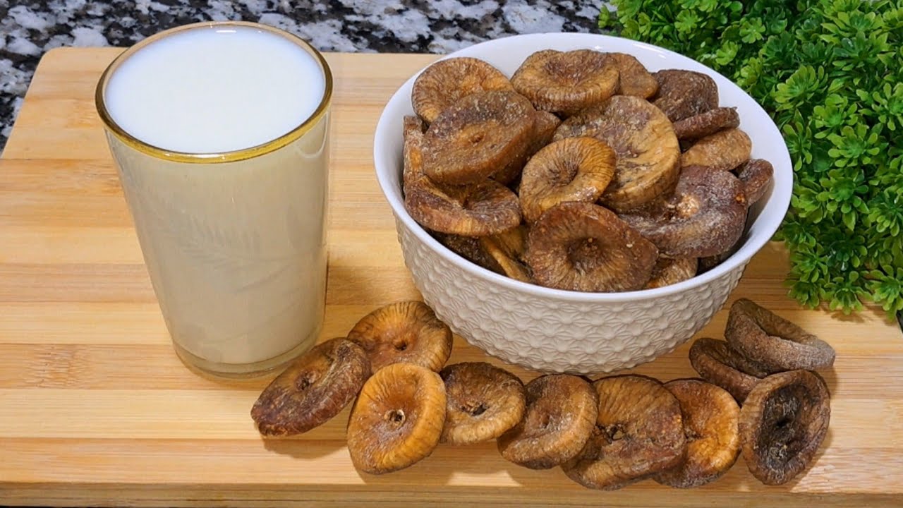 بكأس الحليب و التين المجفف؟؟ حضري معايا وصفة لسحور و فطور رمضان قنبلة فيتامينات تعجب الصغار والكبار💯