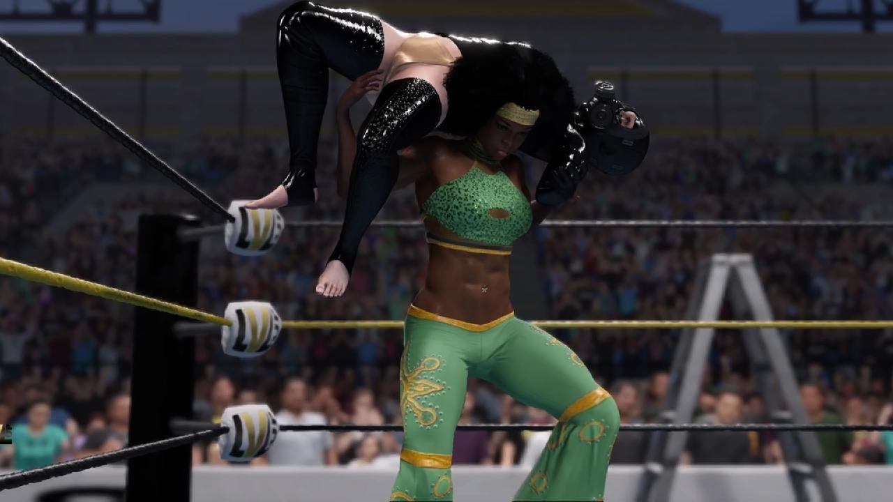 LVL UP PLE 1 OCW Contract Match Alexa Lourdis finds herself on top of Ashley Shaw's shoulders!