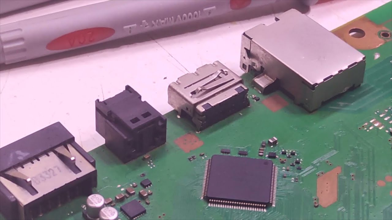 Ps3 Super Slim. Liga led verde e trava, Fica sem imagem o Cooler danificado levou IC HDMI.