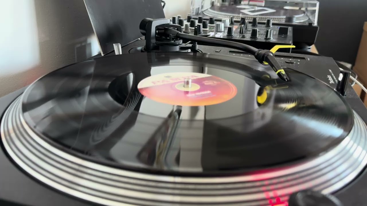 DJ Koze – Pick Up