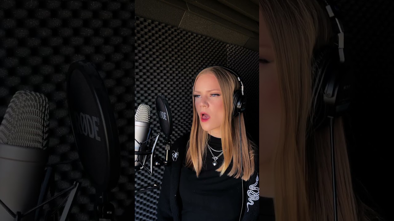 Are you ready for the pit?⚔️ #metal #heavymusic  #breakdown #femalefrontedmetal #metalcore #vocal