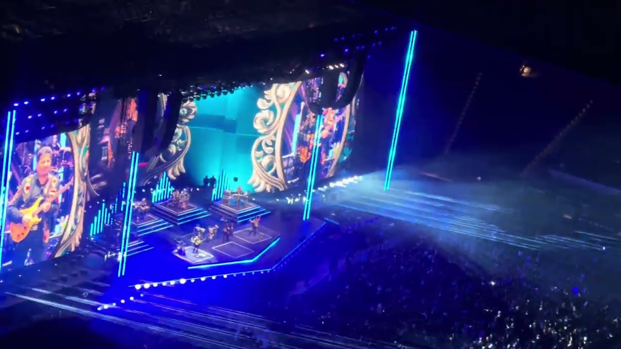 Los Bukis ¡Tuyos Por Siempre!, Sofi Stadium - Yo Te Necesito