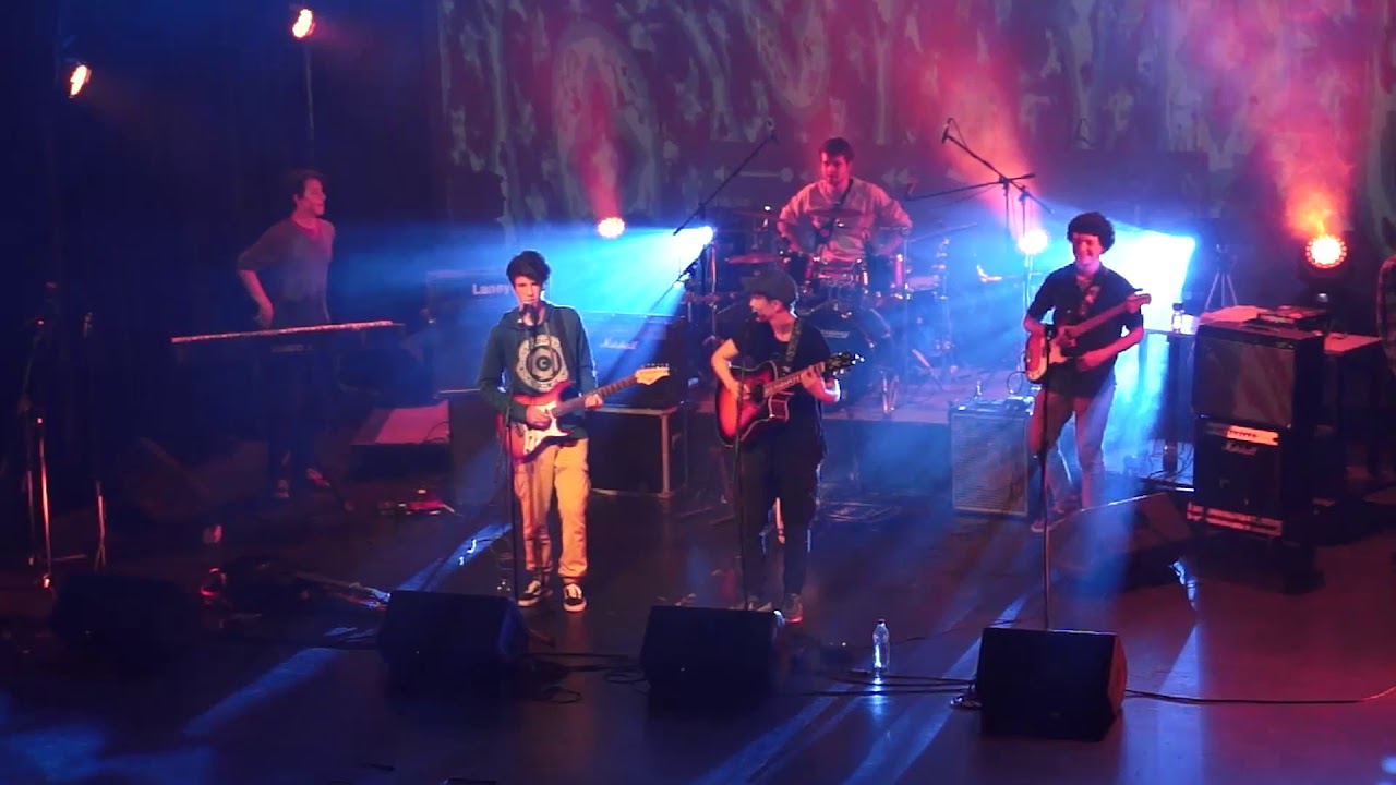 Ah&iacute; Tirando - Cenizas de rosas - En vivo desde la Sala Zitarrosa
