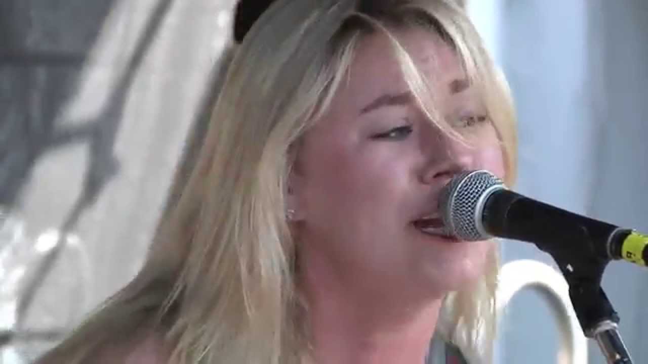 Joanne Shaw Taylor - Mud Honey - Nashobia Valley Blues Fest 2015