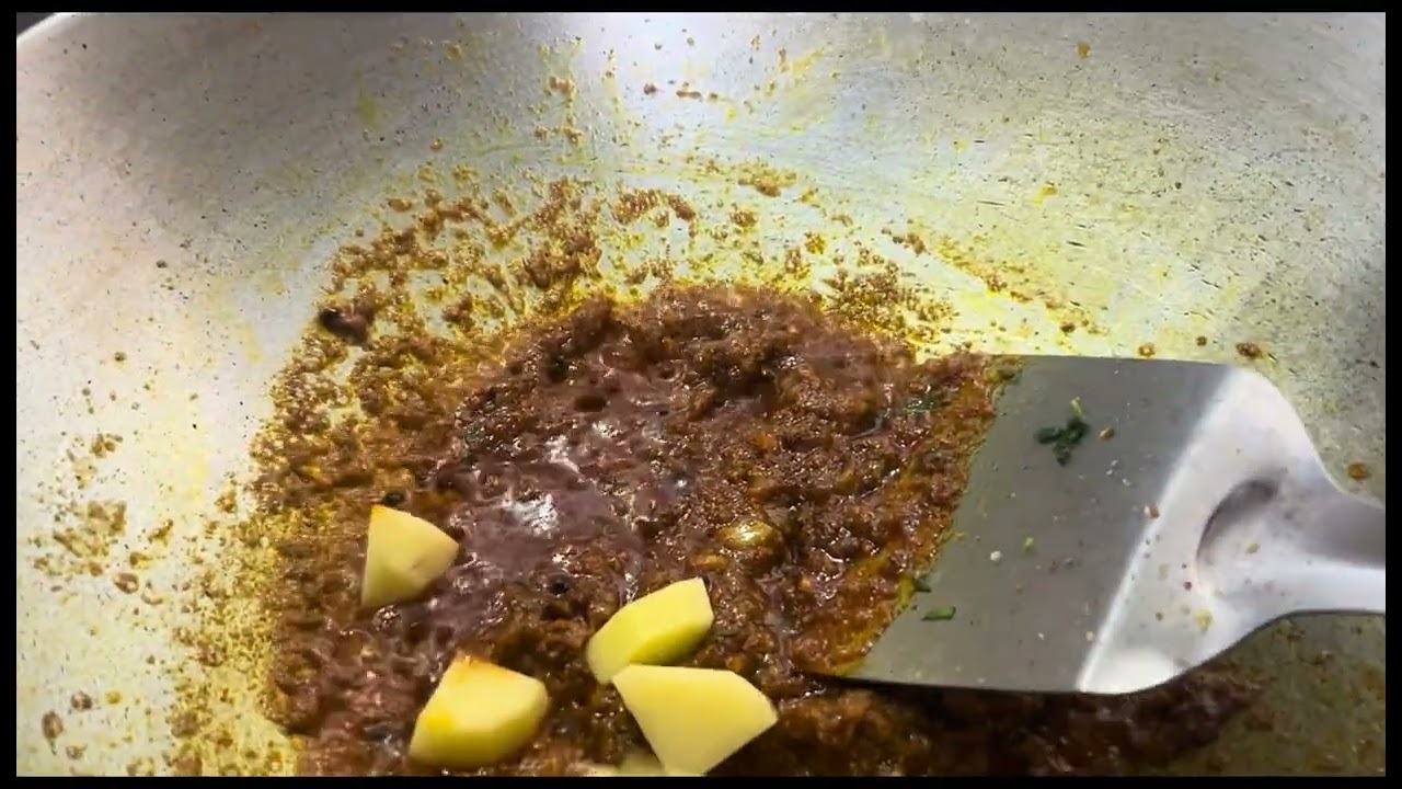 बथुआ और आलू की सूखी सब्ज़ी, Bathua aur Aaloo ki sabji recipe, 