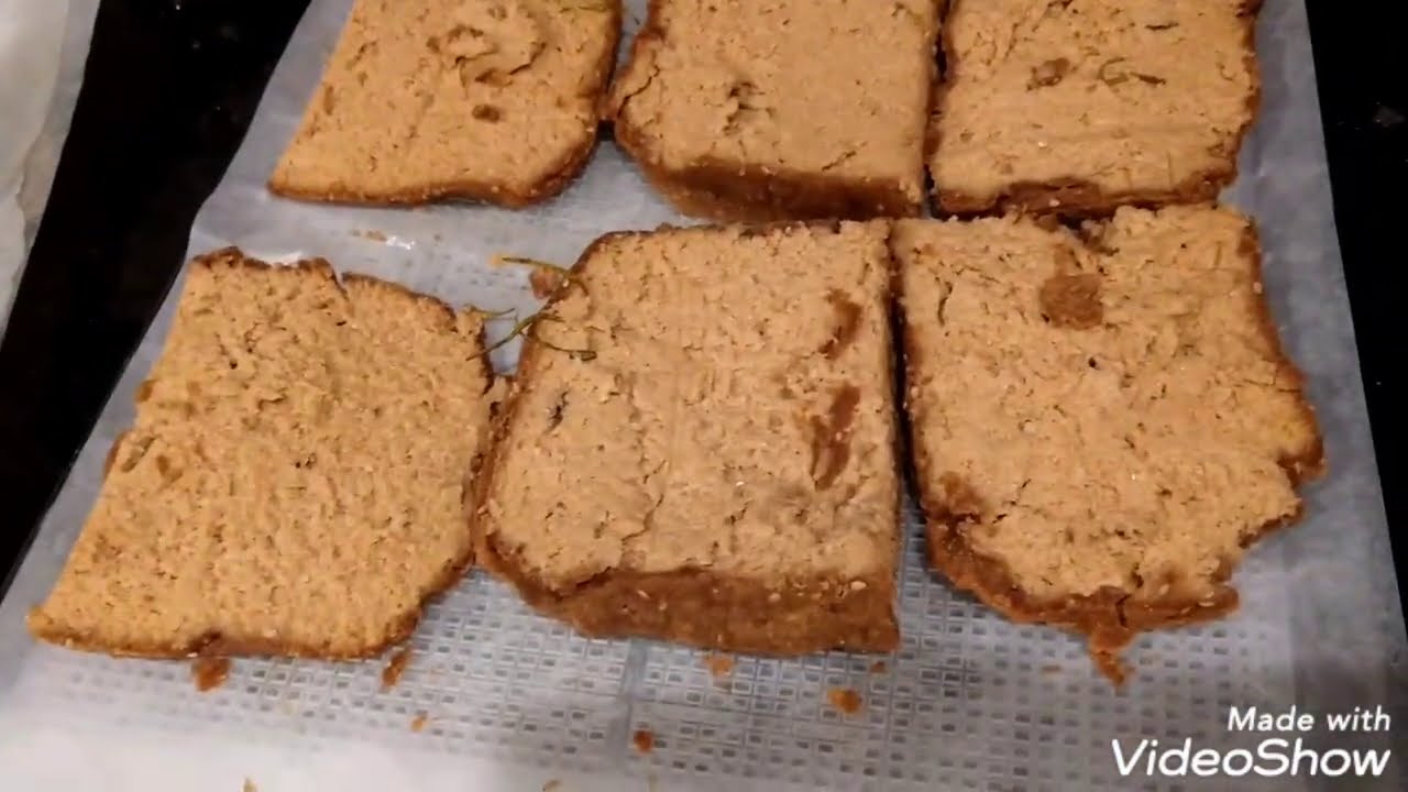 Raw vegan Bread and Raw vegan Salsa recipe.