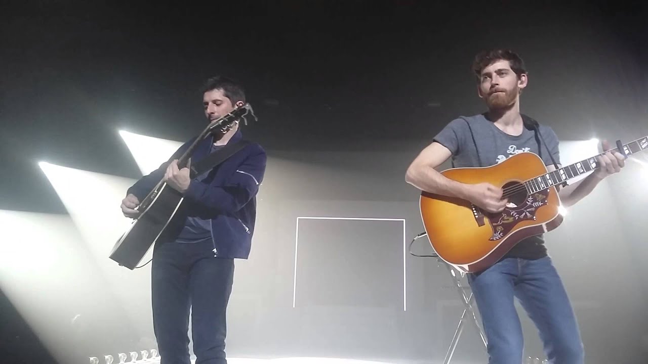 Louane Zénith Amiens 17/03/16 - La Mére a TiTi + Solo Guitare Musicien