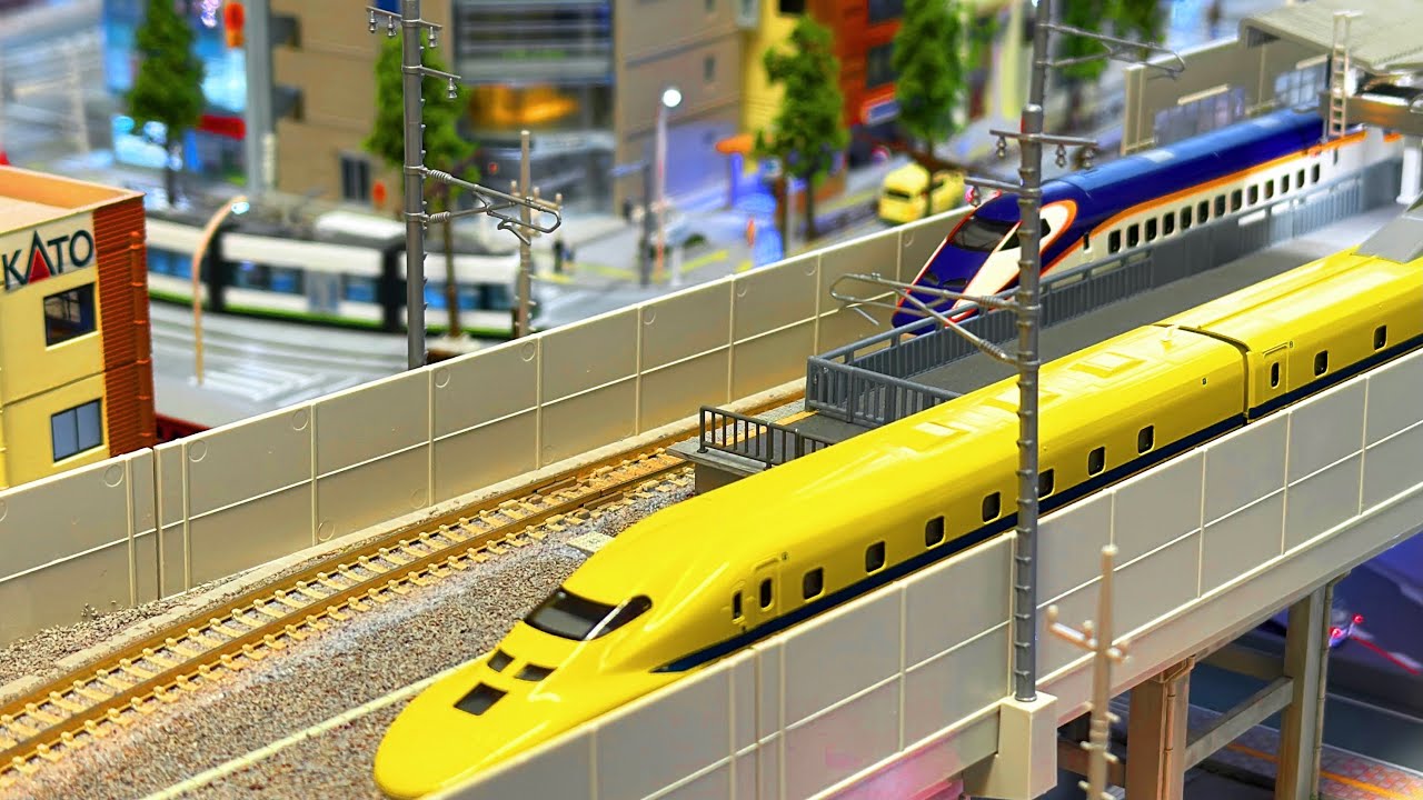 Невероятный диорамный макет Токийского вокзала на фестивале KATO 2025! 🚄✨