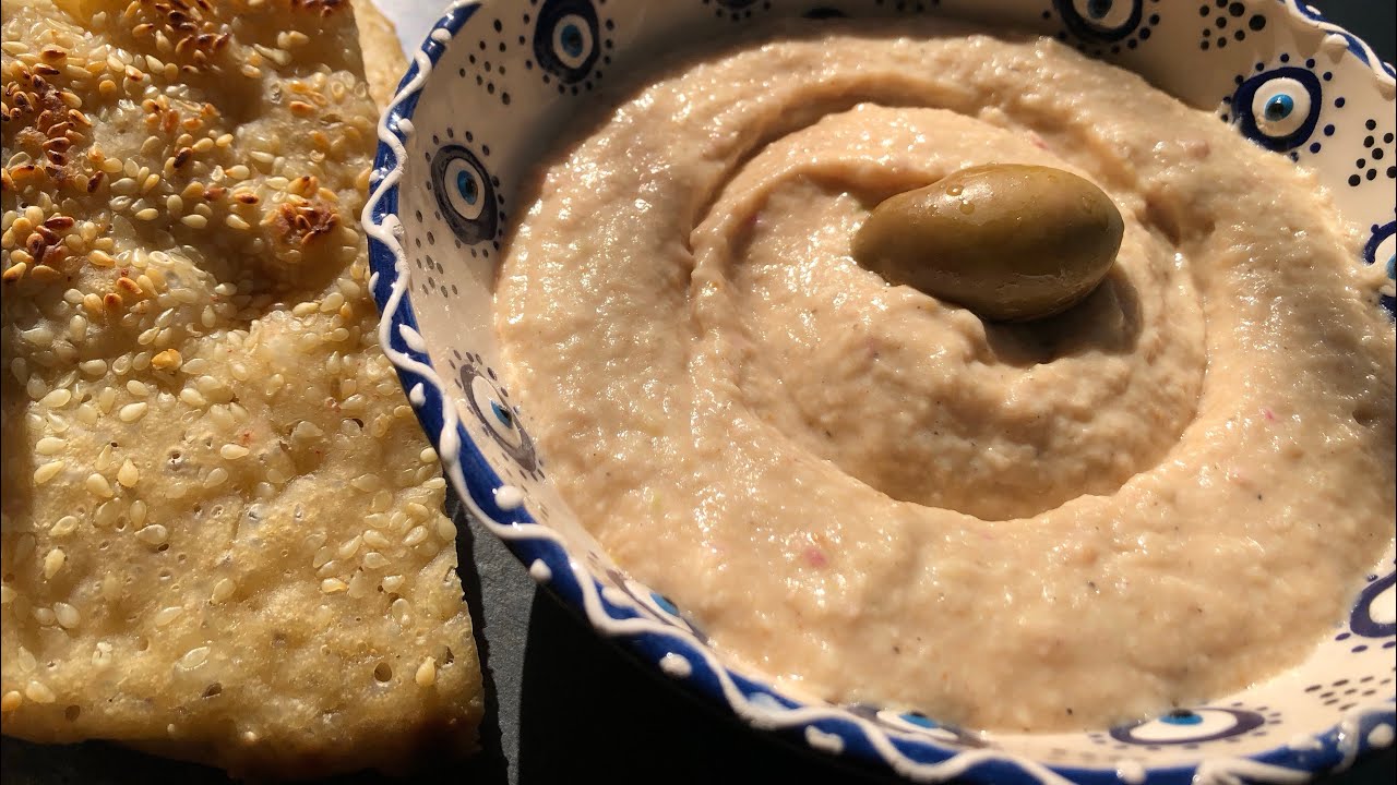 Taramosalata and Lagana bread, &Tau;&alpha;&rho;&alpha;&mu;&omicron;&sigma;&alpha;&lambda;ά&tau;&alpha; &kappa;&alpha;&iota; &Lambda;&alpha;&gamma;&alpha;&nu;ά &Gamma;&iota;&alpha; &kappa;&alpha;&theta;&alpha;&rho;ή &Delta;&epsilon;&upsilon;&tau;έ&rho;&alpha;, Greek 🇬🇷 food recipe ￼￼