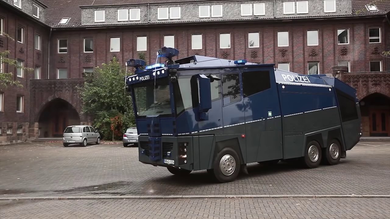 Der Wasserwerfer 10000