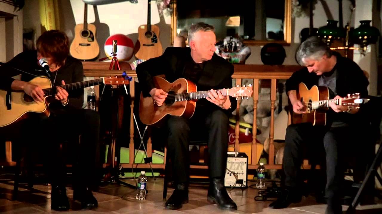 Richie Sambora, Tommy Emmanuel and Laurence Juber Play un plugged