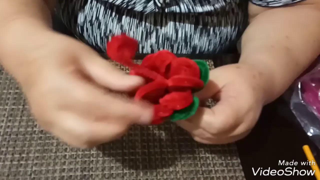 Tutorial de rosas con limpiapipas (plumas)