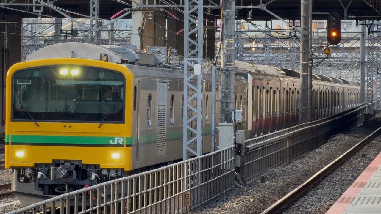 【4K高画質】【E233系501編成　AT出場配給（機器更新）】クモヤE493系ｵｸ01編成＋E233系5000番台ｹﾖ501編成（トップナンバー）が大宮操車場通過！（配9535M）2026.3.10