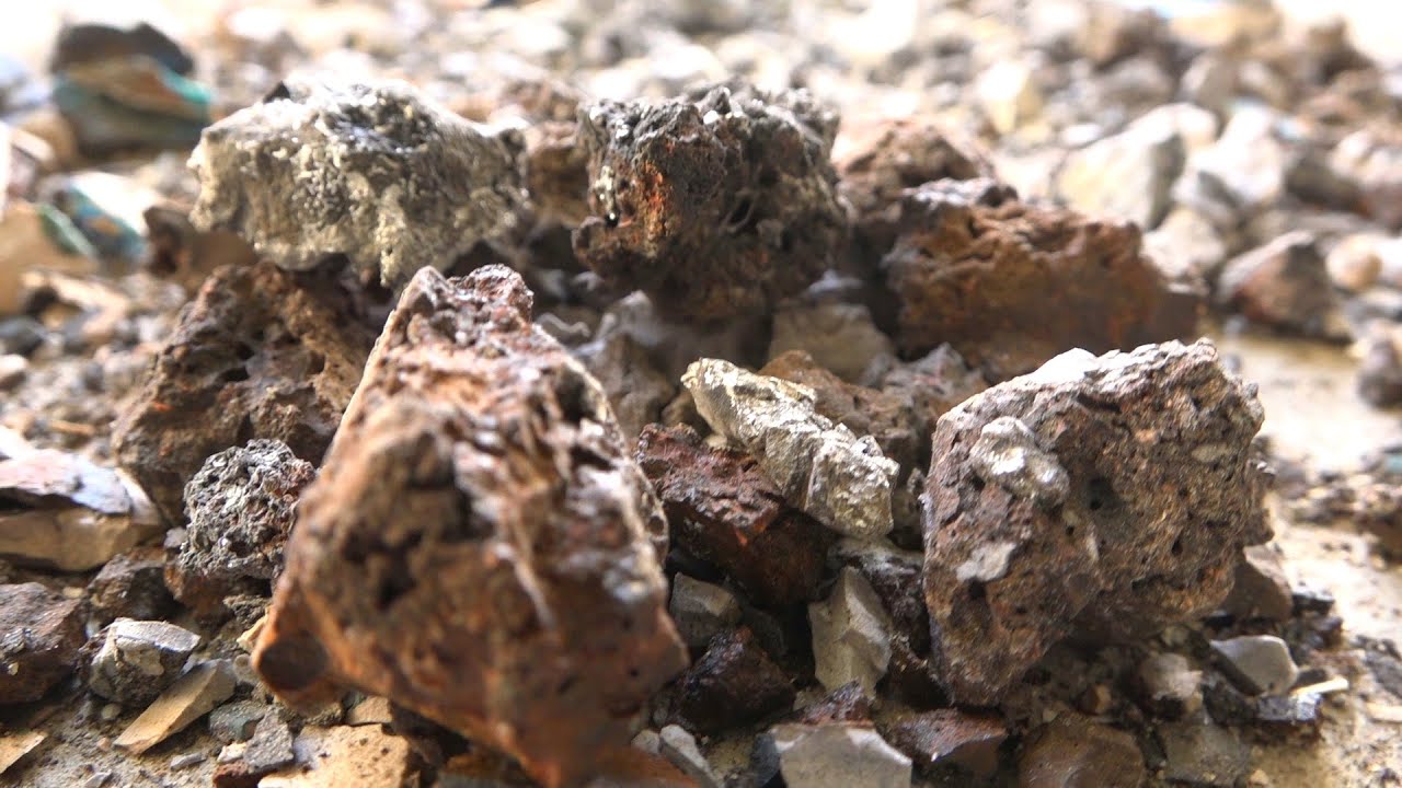 Gold Extraction Process (Chemistry and Technology)