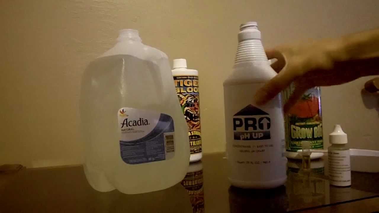 Mixing Flowering Nutrients