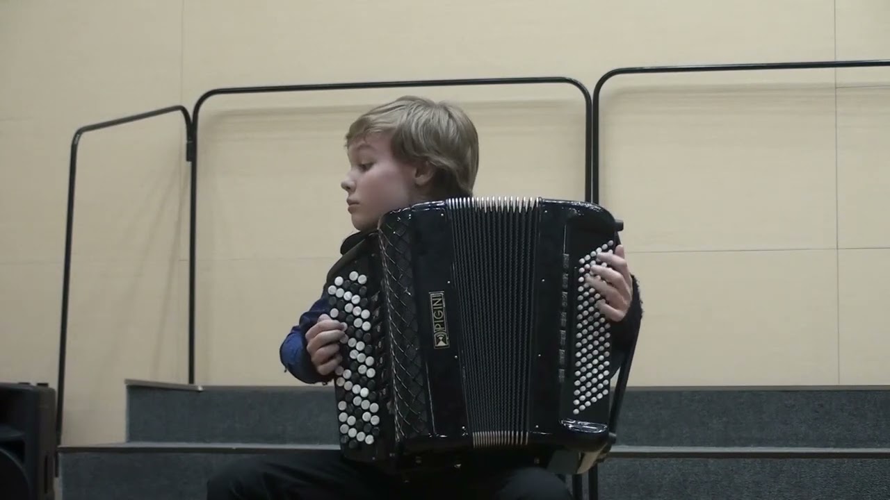 Vivo (Дж. Гарт). Исполняет Матвей Лавров.